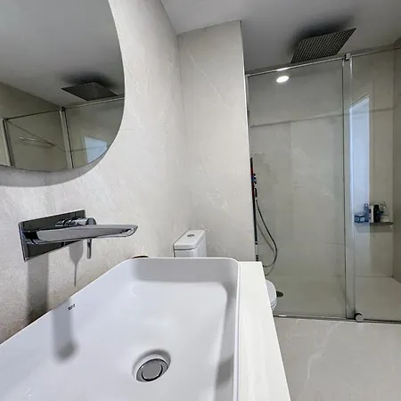 Oceanfront Luxury By Wave