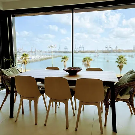 Apartment Oceanfront Luxury By Wave *